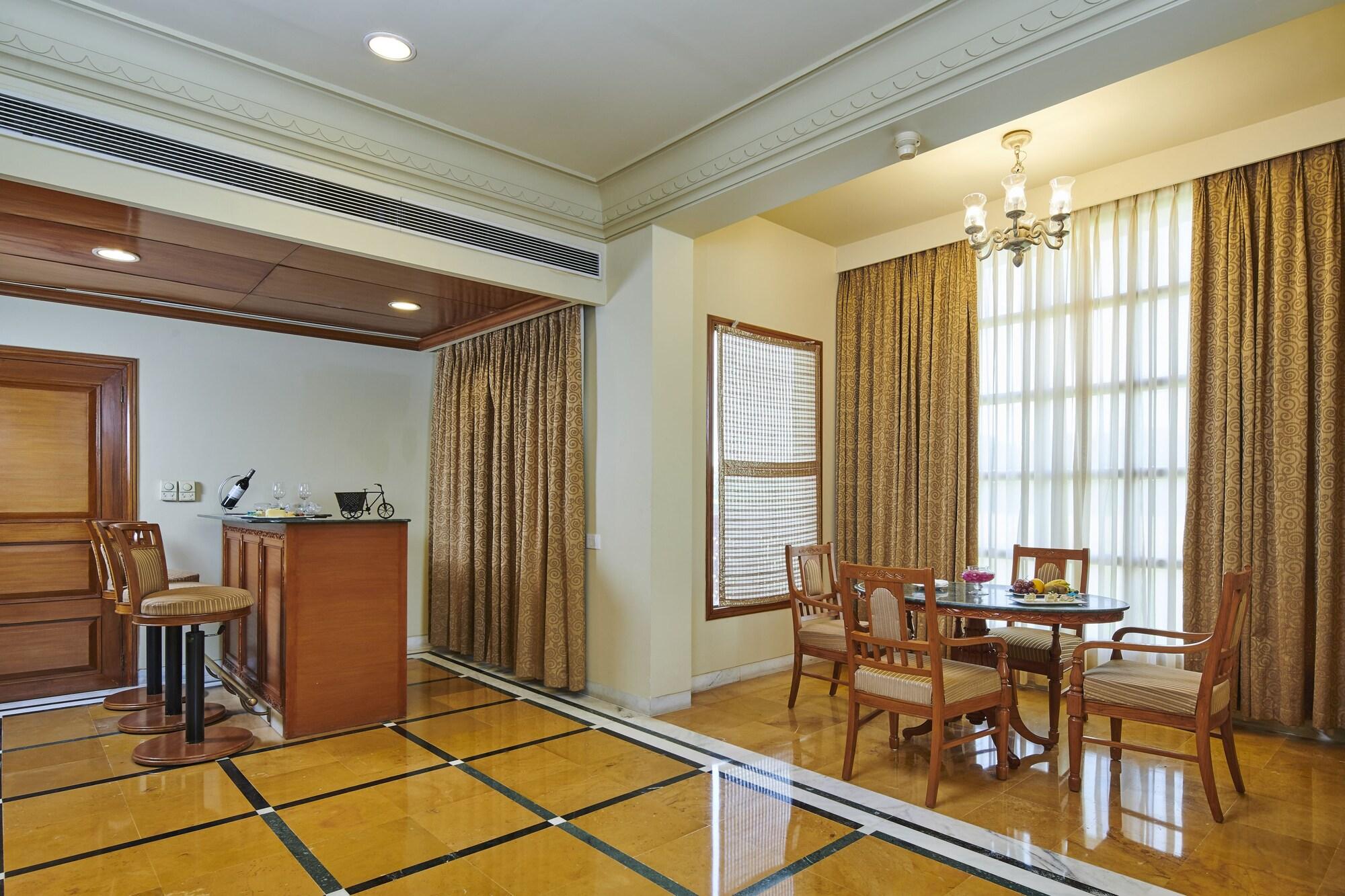 The Ummed Jodhpur Palace Resort & Spa Exterior foto